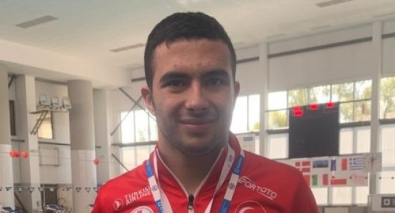 Milli yüzücü Ali Şiroğlu Avrupa şampiyonu