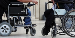 "200 bin engelli kamu personeli adayı...