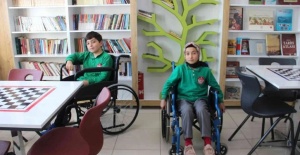 Bu ilçede tüm öğrenciler bir saatliğine...