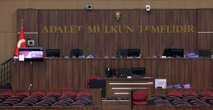 İzmir'de otizmli çocuklara işkence yaptığı iddia edilen öğretmen suçlamayı kabul etmedi