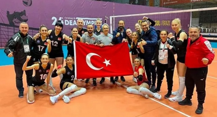 Hem İşitme Engelli Erkekler Hem de İşitme Engelli Kadınlar Voleybolda Olimpiyat Şampiyonu Türkiye