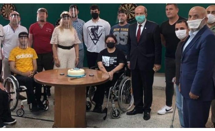 Tatar,Tekerlekli Sandalye Basketbol Takımını ziyaret ederek başarılarından dolayı kutladı