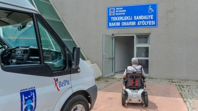Ankara'da engelli vatandaşları yolda bırakmayan hizmet