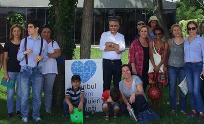 Türkiye Otizm Anneleri: "#SesimiziDuyun"  "Bizden sonra Otizmli evlatlarımızın gidecek yeri yok"