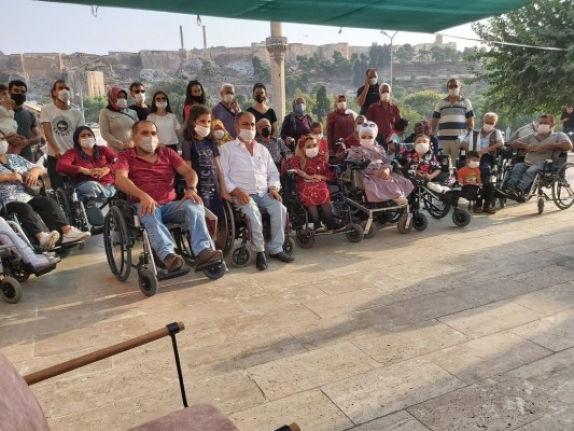 Şanlıurfa'daki 45 engelliye araç hediye edildi