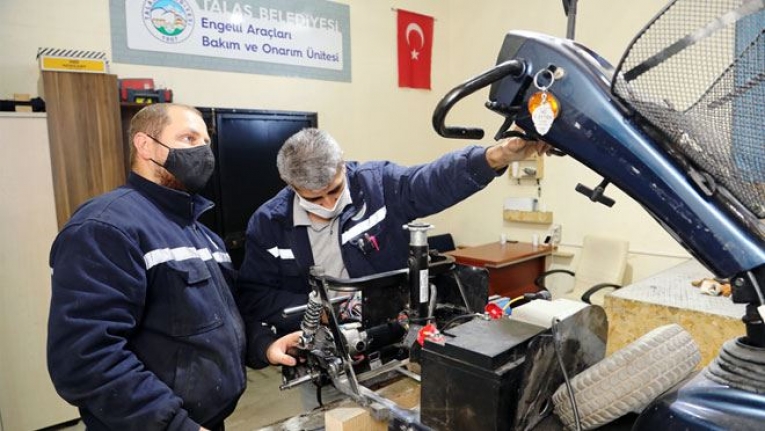 153 engelli aracının onarım ve bakımı yapılarak sahiplerine teslim edildi.