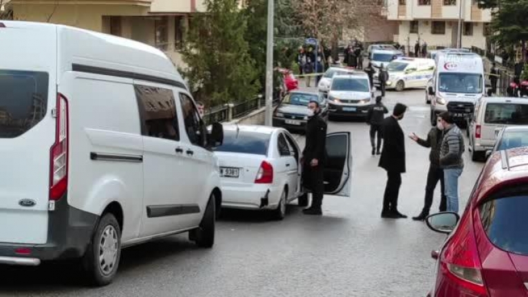 Kendisine ve engelli kızına şiddet uyguladığı için kocasını bıçaklamıştı