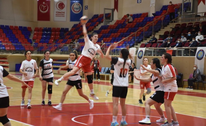 İşitme Engelliler Hentbol Kadınlar Türkiye Şampiyonası başladı