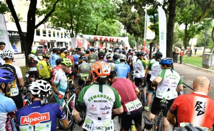 Pedallar zirve için döndü