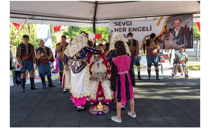 Mersin Büyükşehir, 30 Ağustos'u Özel Çocuklarla Kutladı