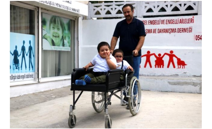 Pahalıydı alamadılar onlar da kendileri yaptı, çocukların mutluluğu her şeye değdi