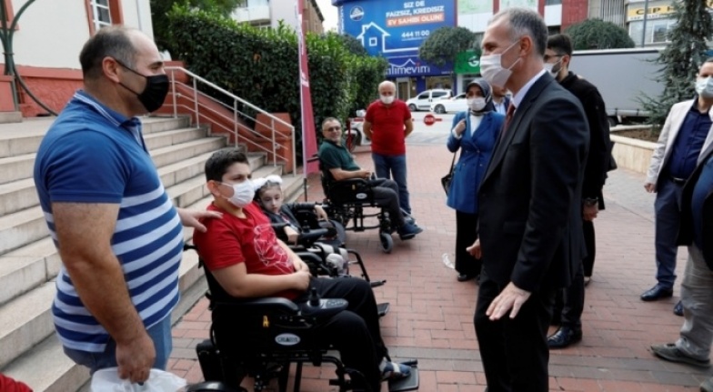 İnegöl'de mavi kapaklar 5 engelli vatandaşa umut oldu
