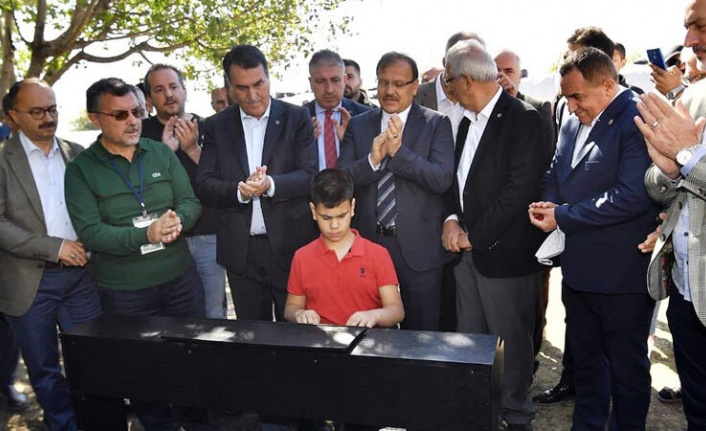 Kusursuz Kulak Bager’in yeni piyanosu Dündar’dan
