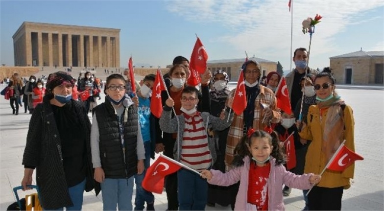 Özel Gereksinimli Bireylerden 29 Ekim İçin Anıtkabir Ziyareti