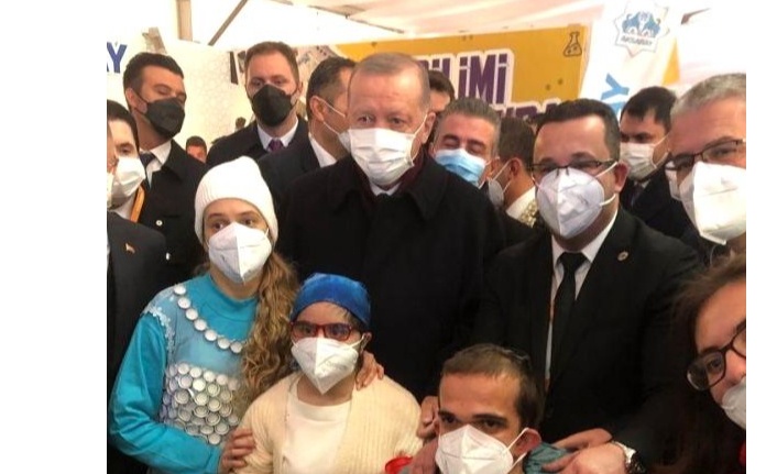 Festivale damga vuran engelli gençlere Cumhurbaşkanı morali