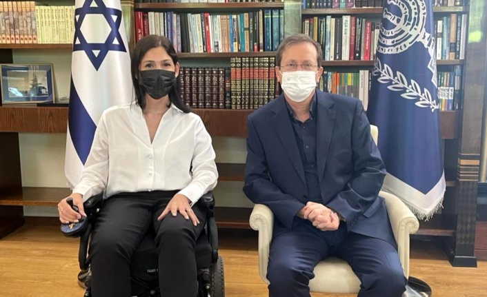 İsrail Enerji Bakanı Elharrar tekerlekli sandalyesi nedeniyle COP26'ya katılamadı