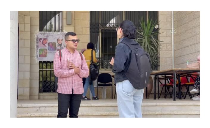 Görme engelli Filistinli genç, eğitim ve sosyal hayatındaki başarılarla ilham kaynağı oluyor