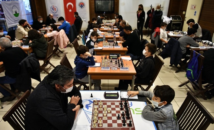 Satranç tutkunları Osmangazi’de buluştu
