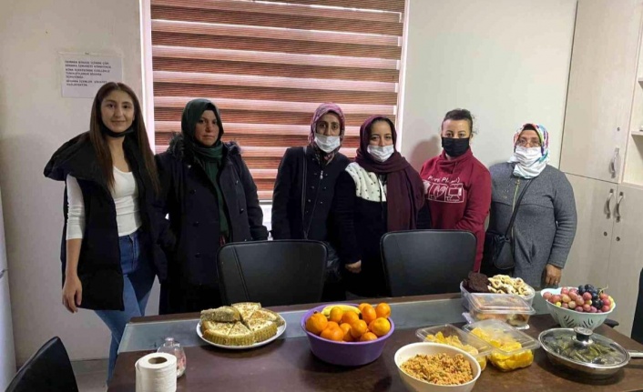 Yiyeceklerini engelli bireylerle paylaştılar