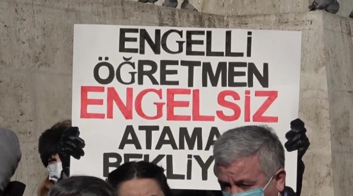 EKPSS mağduru engelli öğretmen: "30 yaşında ailemden para dileniyorum"