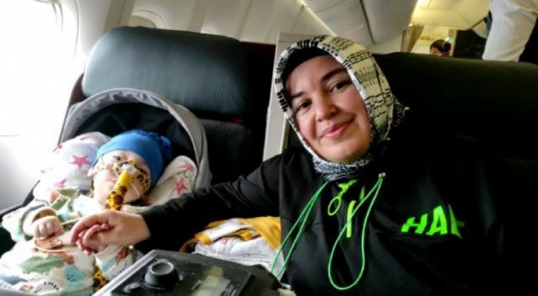 SMA hastası Alparslan bebeğin ABD yolculuğu başladı