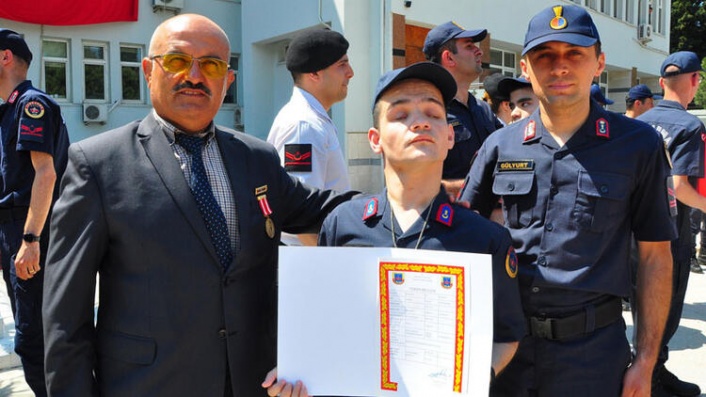 15 Temmuz'da darbedilen müezzinin otizmli oğlunun askerlik sevinci