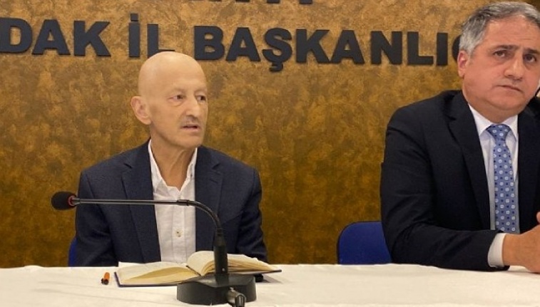 Araç alırken % 90 engelli, il başkanlığı yaparken % 100 iyi