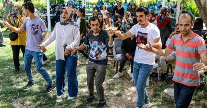 Van Büyükşehir Belediyesi Bedensel Engellileri ve Ailelerini Ağırladı