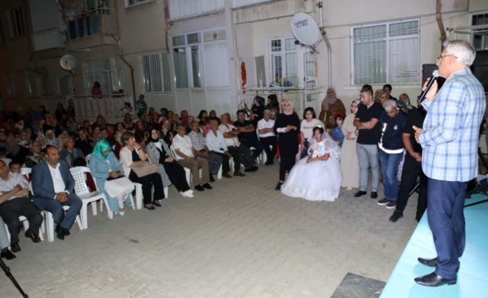 Zihinsel engelli Dilek'in gelinlik giyme hayali gerçek oldu
