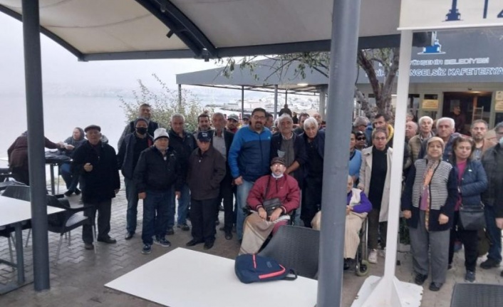 Engelsiz Kafeterya menüsüne yapılan zamlar protesto edildi