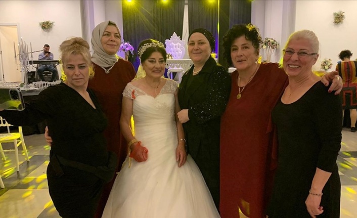 Zihinsel engelli 62 yaşındaki kadının gelinlikle kına gecesi hayali gerçek oldu
