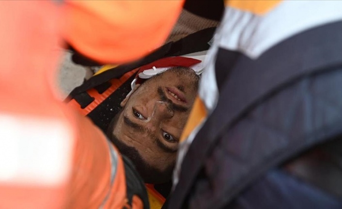 Antakya'da depremin 155. saatinde zihinsel engelli genç enkazdan kurtarıldı