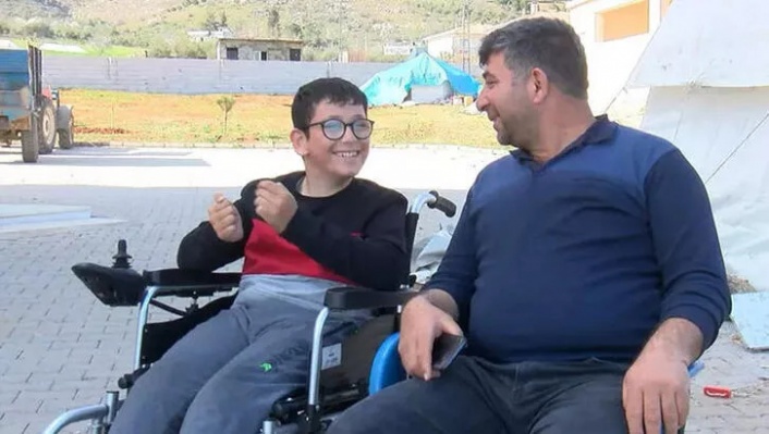 5 ay önce engelli çocukları için taşındılar! Asansörlü sıfır evleri hasar gördü