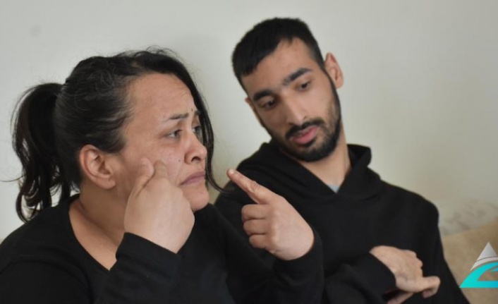 Bedensel Engelli Mehmet, İşitme Engelli Anne Ve Babasına Ses Oluyor
