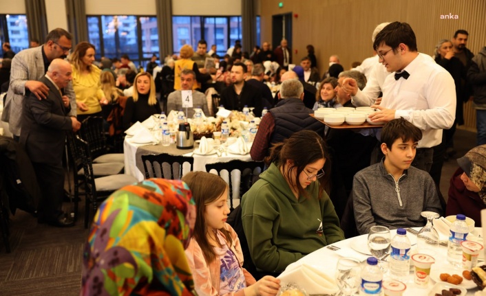 Çankaya Belediyesi engelli vatandaşlar ve ailelerini iftarda biraraya getirdi