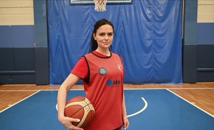 şitme Engelli Kadın Milli Basketbol Takımı'nın ikinci kaptanı Viktoriya, azmiyle gençlere örnek oluyor