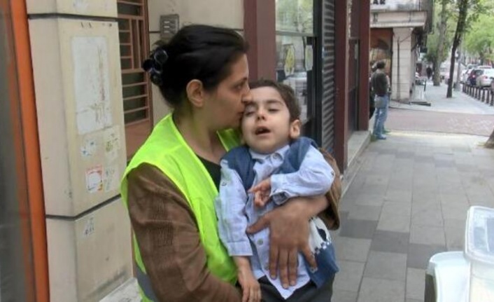 SMA'lı bebeğin bağış kutusunu çaldı, hırsızı kovalayan anne kutuyu aldı