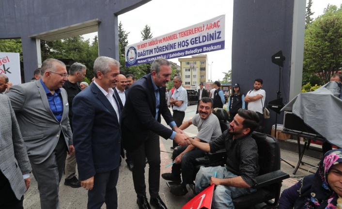 Şahinbey Belediyesi'nden engellilere 3 bin 375 akülü ve manuel tekerlekli sandalye