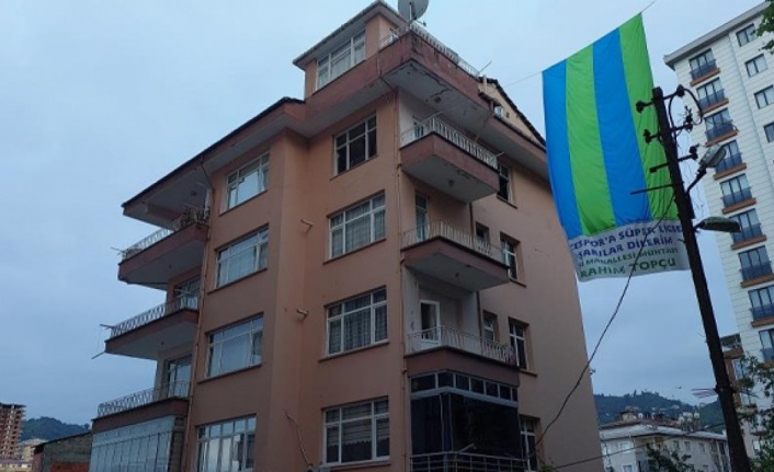 Engelli kadın temizlik yaptığı beşinci kattan beton zemine düştü