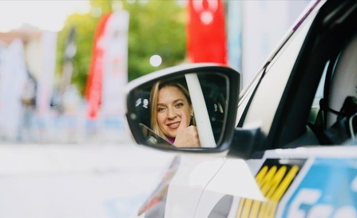 Engelli ralli pilotu Kübra Denizci, Türkiye'yi Avrupa'da temsil etmeye odaklandı