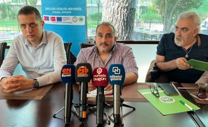 Bursa'da 'Gençlerin Engelli Farkındalığının Arttırılması Projesi' anlatıldı