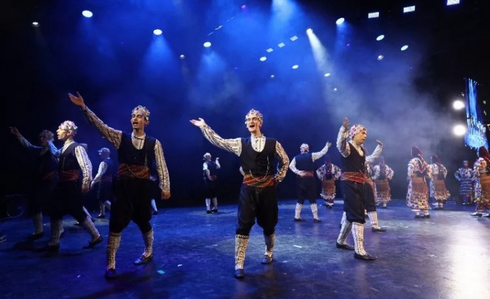 Bursa'da Karagöz Halk Dansları’ndan muhteşem final