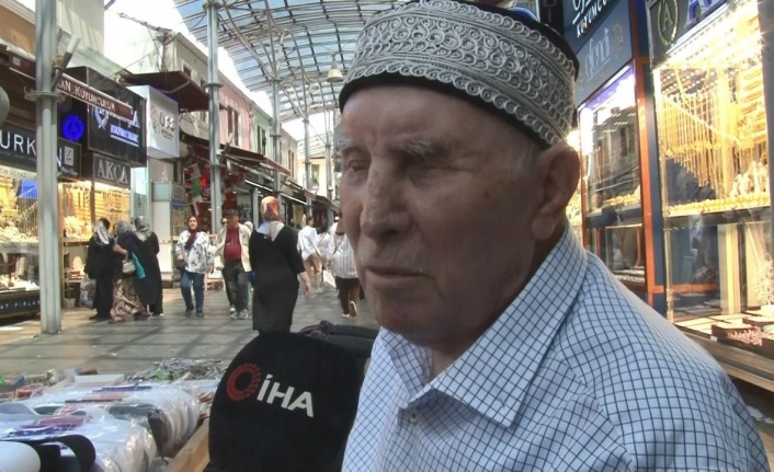 Bursa kapalı çarşıdaki görme engelli esnafın 66 yıllık azim dolu öyküsü