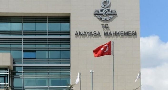 AYM engellilerin erişilebilirliğini öteleyen beşinci uzatmayı iptal etti