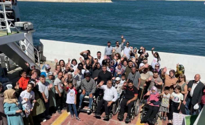 Elazığ Milletvekili Engelli Bireyler İçin Gezi Düzenledi