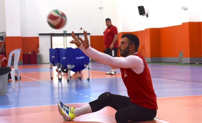 Oturarak Voleybol da  hedef altın madalya
