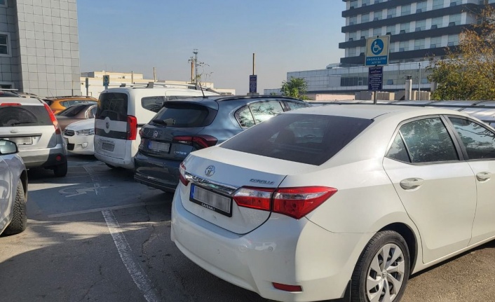 Engelli Park Alanlarına Saygısızlık: Bursa'da Tepki Çeken Görüntü