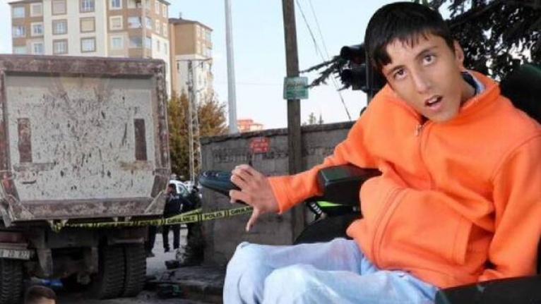 Kayseri'de kamyonun altında kalan engelli Kemal hayatını kaybetti