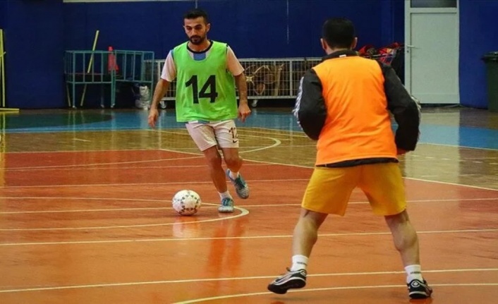 Görme engelli sağlık memurunun hedefi futsalda dünya şampiyonluğu