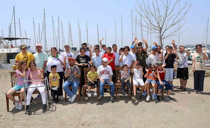 Engelli çocuk ve gençlerin yelkenli heyecanı